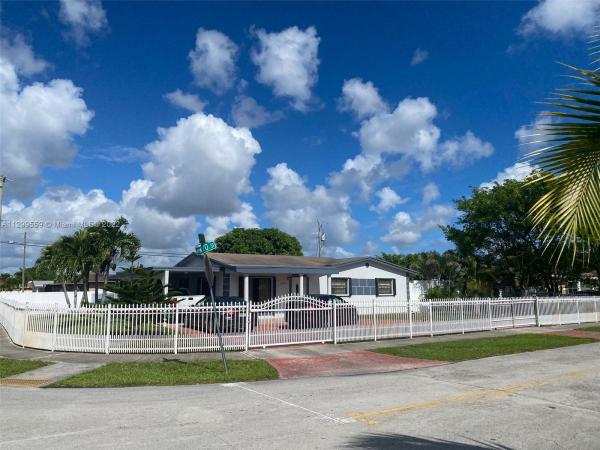 Carol City, 3991 NW 170th St, Miami Gardens, Florida 33055, image 2