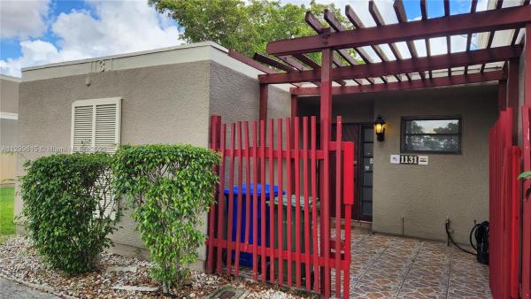 Villas West, 1131 Windward Dr, Pembroke Pines, Florida 33026, image 1