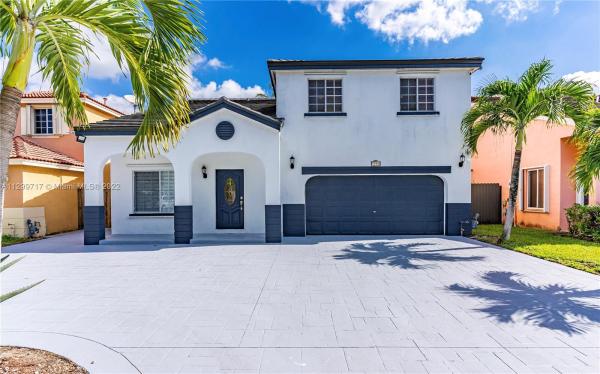 Weitzer At Lago Mar, 7405 SW 158th Pl, Kendale Lakes, Florida 33193, image 2