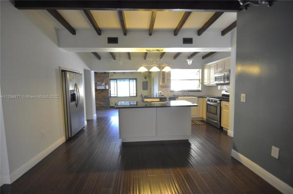 Tropical Estates, 9801 SW 46th St, Olympia Heights, Florida 33165, image 2