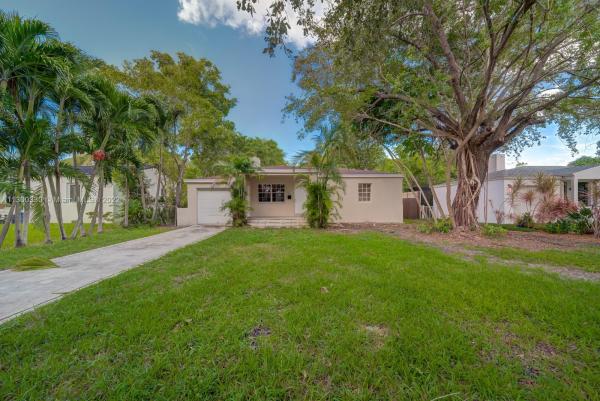 Country Club Estates, 617 Mokena Dr, Miami Springs, Florida 33166, image 2