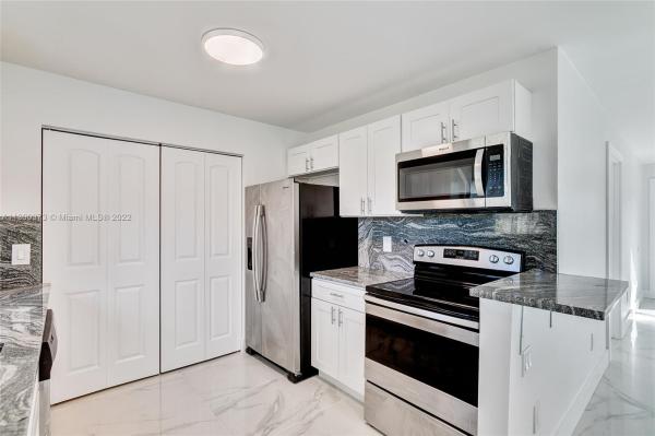 West Gate Estates, 2911 Saginaw Ave, West Palm Beach, Florida 33409, image 2