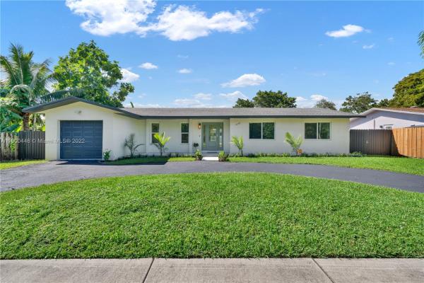 Mark Manor Pines, 19710 SW 86th Ave, Cutler Bay, Florida 33189, image 1