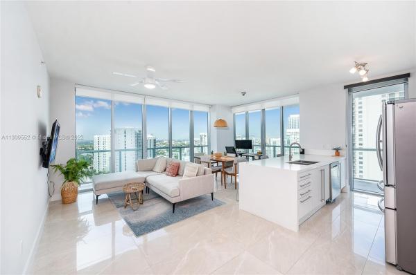 Axis On Brickell North, 1111 SW 1st Ave #2625-N, Miami, Florida 33130, image 2