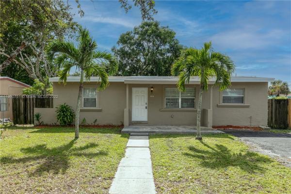 Lauderdale Manors, 1416 Chateau Park Dr, Fort Lauderdale, Florida 33311, image 2