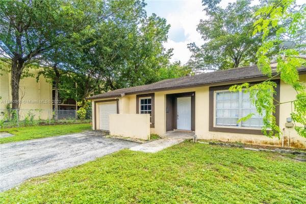 The Meadows Of Miramar, 9290 E Daffodil Ln, Miramar, Florida 33025, image 2