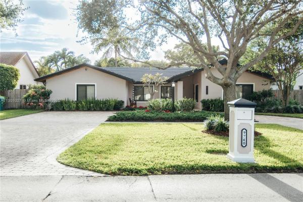 Calusa Club Estates, 9740 W Calusa Club Dr, The Crossings, Florida 33186, image 2