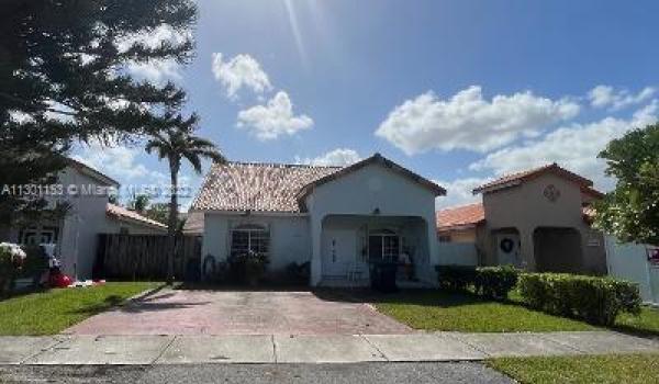 Villa Sevilla, 14950 SW 39th St, University Park, Florida 33185, image 2