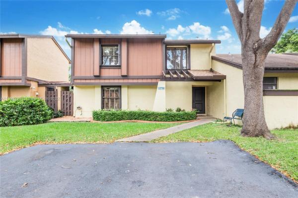 Woodgate East, 12738 SW 69th Ter #12738, Kendale Lakes, Florida 33183, image 1