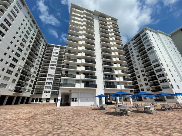Maison Grande, 6039 Collins Ave #1707, Miami Beach, Florida 33140, image 2