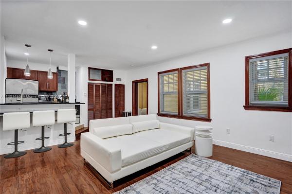 Everglades East, 536 14th St #110, Miami Beach, Florida 33139, image 1