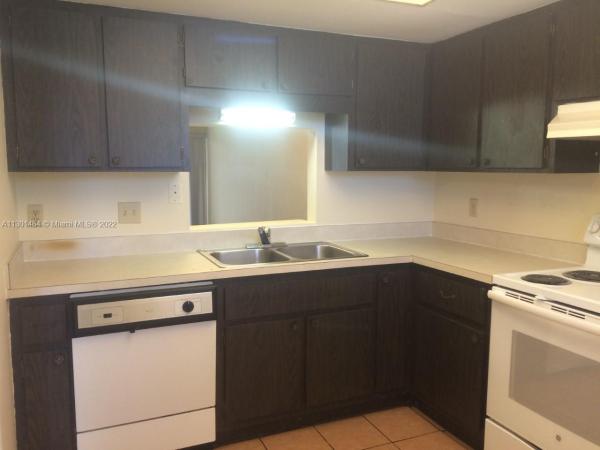 Island House, Fort Pierce, Florida 34950, image 1