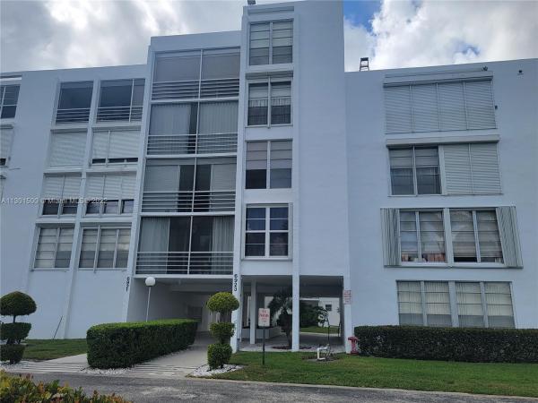 Plantation Royal, 6921 Cypress Rd #A19, Plantation, Florida 33317, image 1