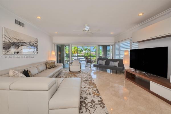 2889 Club Apartment, 2889 NE 33rd Ct #3, Fort Lauderdale, Florida 33306, image 1