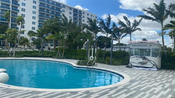 Treasures On The Bay, 7501 E Treasure Dr #2K, North Bay Village, Florida 33141, image 2