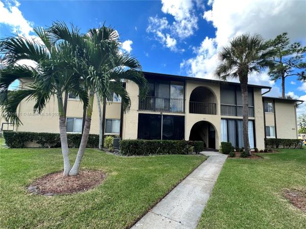 Pine Ridge 3, 303 Pine Ridge Cir #A-2, Greenacres, Florida 33463, image 2