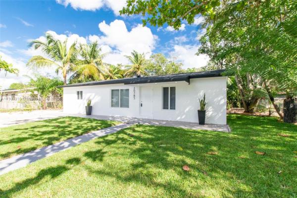 Vista Verde, 20785 NW 38th Ave, Miami Gardens, Florida 33055, image 2