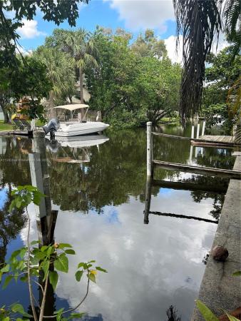 Vinik, 1137 SW 8th Ave, Fort Lauderdale, Florida 33315, image 1