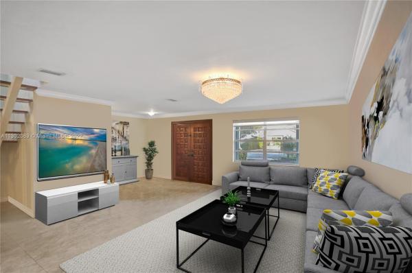 Bilbao Estates, 520 SW 90th Ct, Fountainebleau, Florida 33174, image 1