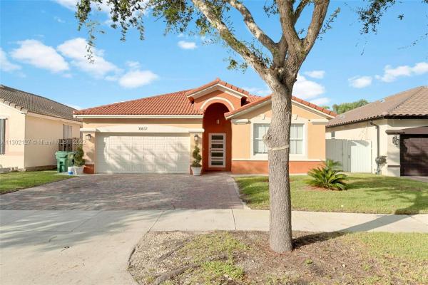 Villas Del Campo, 10837 SW 246th St, Princeton, Florida 33032, image 1