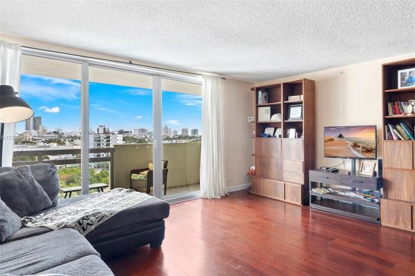 Flamingo South Beach, 1500 Bay Rd #1002S, Miami Beach, Florida 33139, image 2