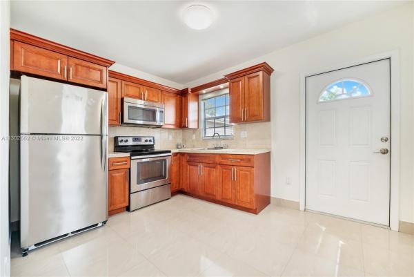 Westwood Lakes Residential, 11480 SW 42nd Ter #1, Westwood Lakes, Florida 33165, image 1