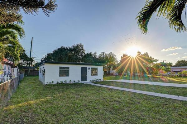 West Hollywood Trailer City, 5818 Wiley St, Hollywood, Florida 33023, image 1