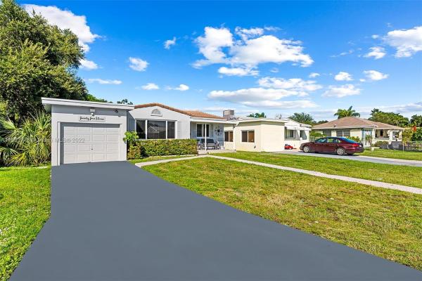 Hollywood Park, 2411 Scott St, Hollywood, Florida 33020, image 1