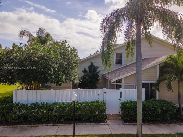 Summer Winds Of Jupiter, 401 Summerwinds Ln, Jupiter, Florida 33458, image 1