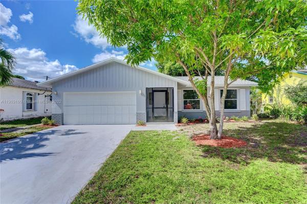 West Deerfield Beach, 379 SW 30th Ter, Deerfield Beach, Florida 33442, image 1