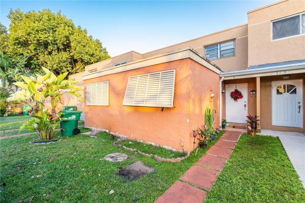 Corners Of Kendall Lakes, 8011 SW 150th Ave #1013, Kendall West, Florida 33193, image 1