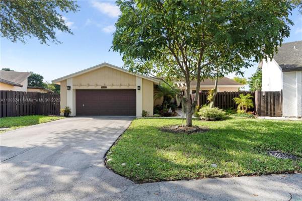 The Crossings, 10924 SW 134th Ct, The Crossings, Florida 33186, image 2