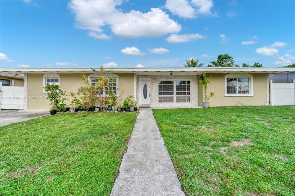 Lucky Star Estates, 1131 NE 204th St, Ives Estates, Florida 33179, image 1