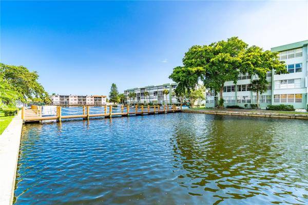 Watergate, 2751 Taft St #412, Hollywood, Florida 33020, image 2