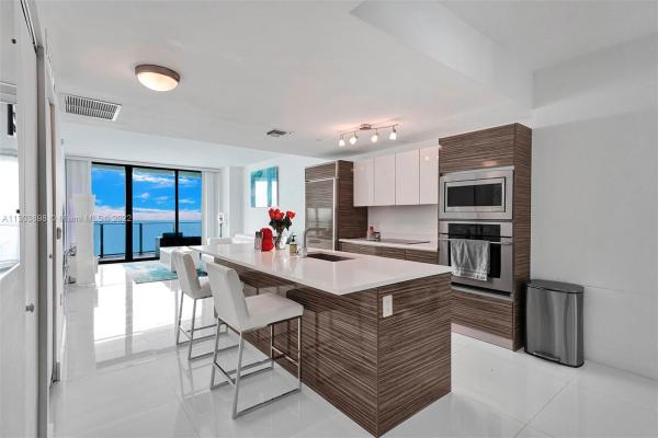 Icon Bay, 460 NE 28th St #3403, Miami, Florida 33137, image 2