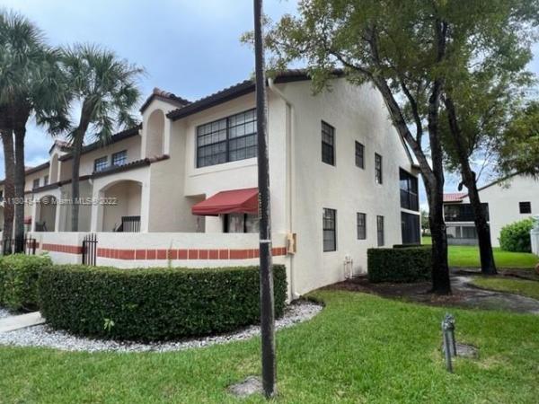 Freedom Square, 510 Freedom Ct, Deerfield Beach, Florida 33442, image 1