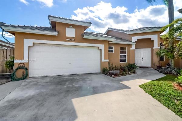 Courtyards At Deerwood, 14732 SW 123rd Ave, Three Lakes, Florida 33186, image 1