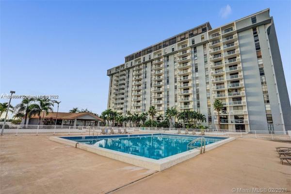Sailboat Cay, 13499 Biscayne Blvd #1403, North Miami, Florida 33181, image 1