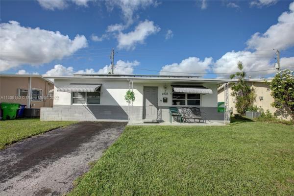 Gold Key Villas West, 2333 NW 82nd Way, Sunrise, Florida 33322, image 1