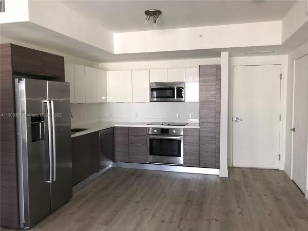 Brickell Ten, 1010 SW 2nd Ave #1006, Miami, Florida 33131, image 2