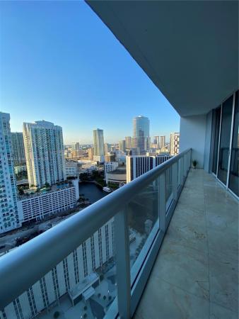 Icon Brickell Tower 3, 485 Brickell Ave #3207, Miami, Florida 33131, image 2