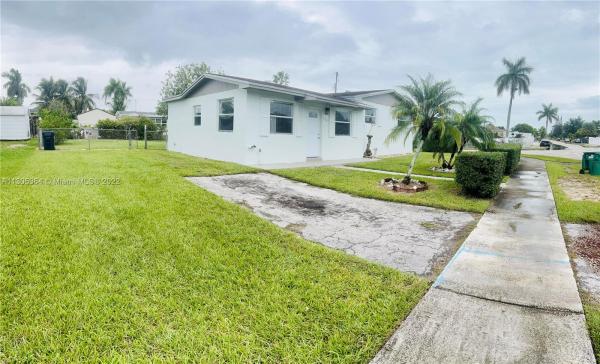Palmland Homes South, 15001 SW 297th St, Leisure City, Florida 33033, image 2