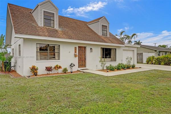 Palm Springs Village, 337 Cypress Ln, Palm Springs, Florida 33461, image 2