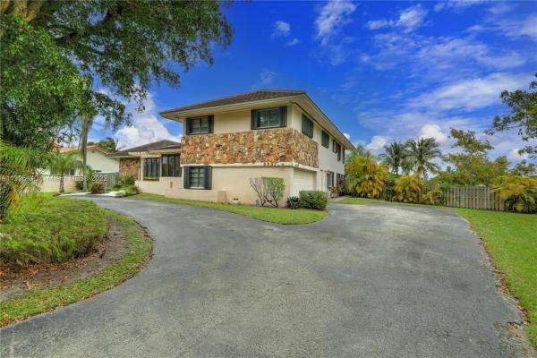 Calusa Club Estates, 9641 W Calusa Club Dr, The Crossings, Florida 33186, image 2
