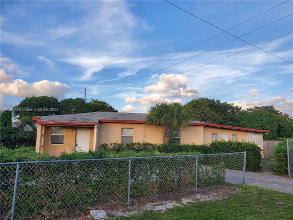 Blue Heron Park, 1600 Avenue F, Riviera Beach, Florida 33404, image 2