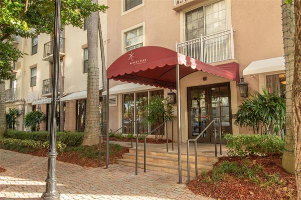 Regent Park At Young Circle, 1900 Van Buren St #511B, Hollywood, Florida 33020, image 2