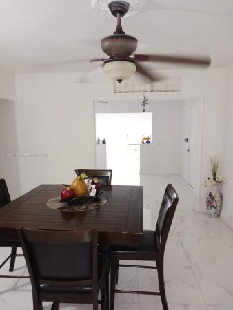 Irons Manor High Pine, 840 NE 139th St, North Miami, Florida 33161, image 2