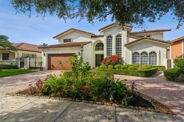 Royal Oaks, 16502 NW 83rd Pl, Miami Lakes, Florida 33016, image 2