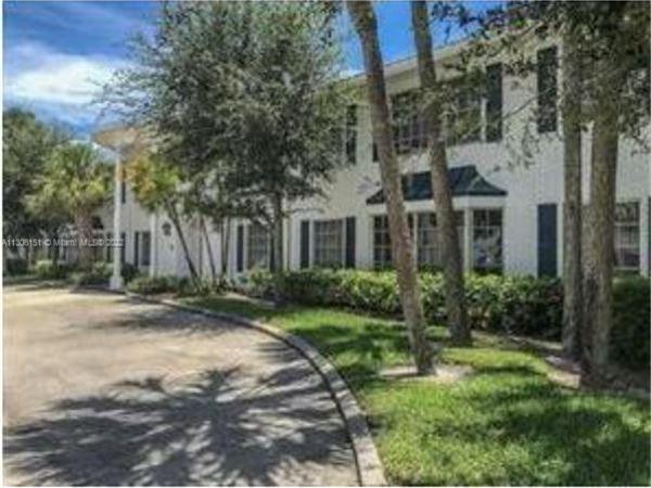 Imperial Point Colonnades, 2251 NE 66th St #1623, Fort Lauderdale, Florida 33308, image 1