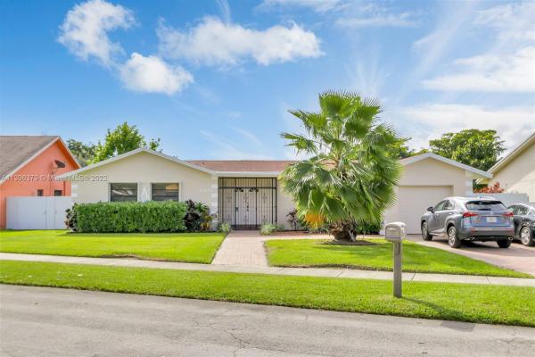 Cantisano, 10450 SW 167th St, Palmetto Estates, Florida 33157, image 1